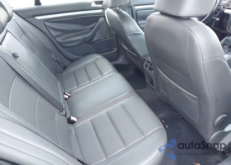 2009 Volkswagen Jetta Se/Sel from USA, damaged, VIN 3VWRM71K89M065383